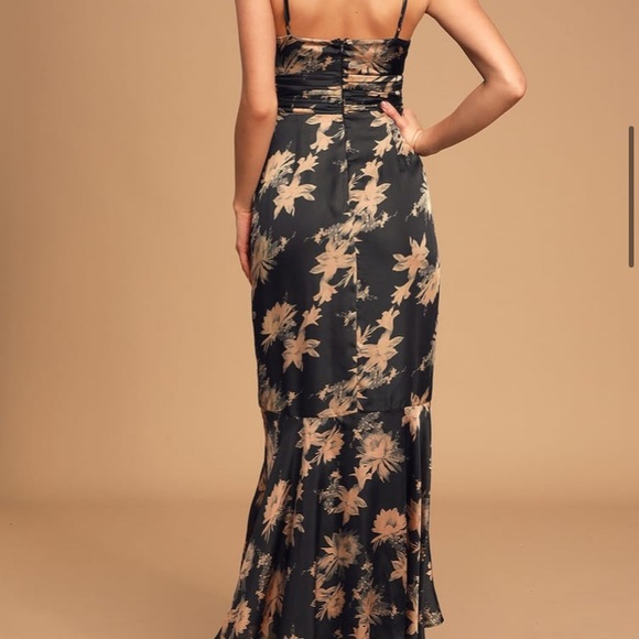 Lulus Dreaming Away Black Floral Pleated Maxi - Picture 5 of 11